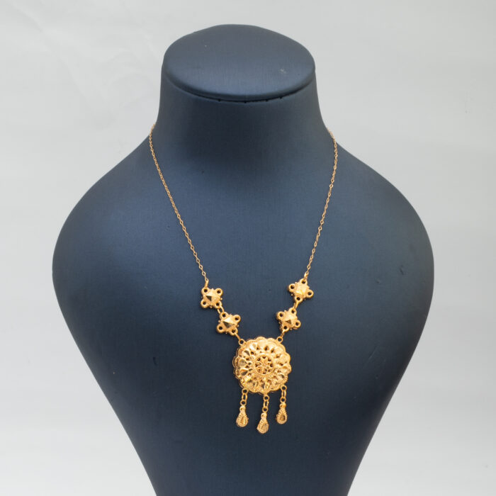 عقد-ناعم-من-كولكشن-كرسي-جابر عقد ناعم من كولكشن كرسي جابر - الصورة 1